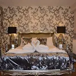 The Loft La Pedrera Hotel *