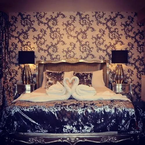 The Loft La Pedrera Hotel *