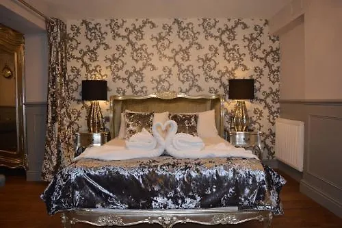 The Loft La Pedrera Hotel *